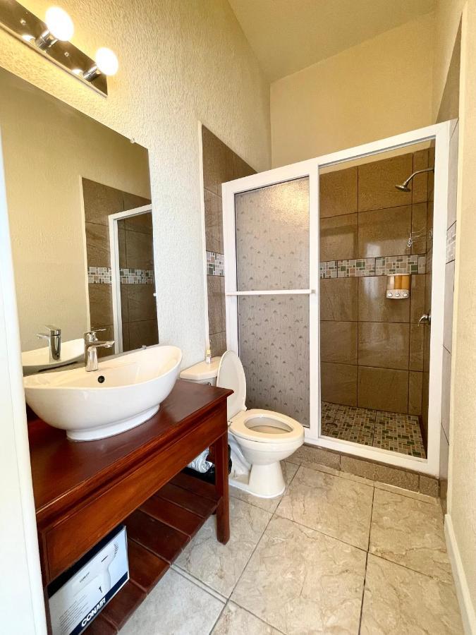 Ocean View Hotel And Restaurant Gravel Bay Esterno foto