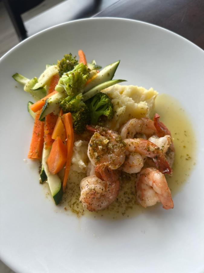 Ocean View Hotel And Restaurant Gravel Bay Esterno foto